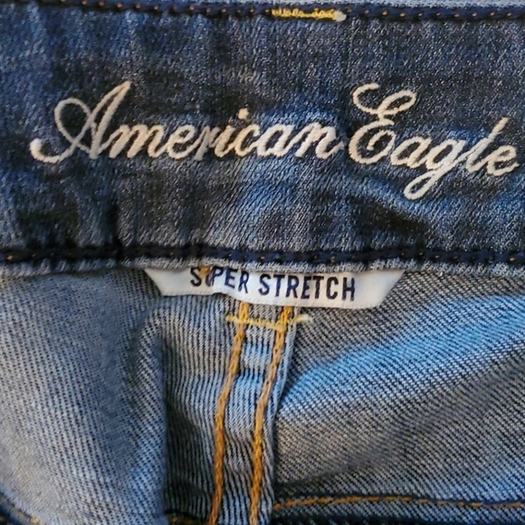 American Eagle jeans in size 6 - Picture 2 of 5